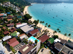 Отель Bandara Beach Resort, Phuket