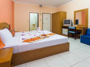 Room in Guest room - Guesthouse Belvedere - Cozy Beautiful Double Room near Patong Beach
