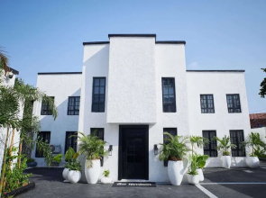 The Hendon House