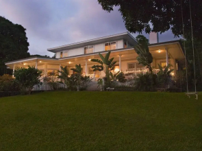 Ka'awaloa Plantation Bed & Breakfast