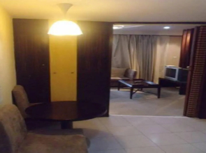 Jiarong Apartment Hotel