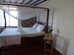SandRocks Lodge