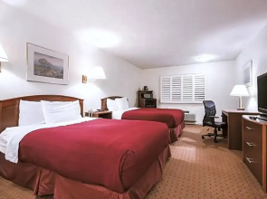 Sky Palace Inn & Suites McCook