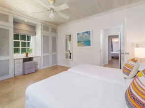 Beacon Hill 305 - The Penthouse by Blue Sky Luxury