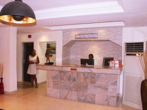 Pearl Gate Hotel
