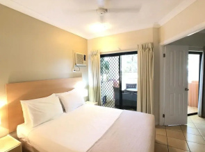 City Plaza Apartments
