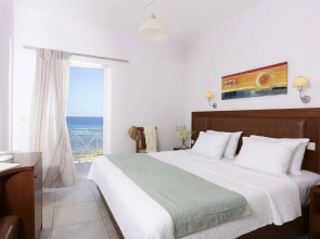 Artina Hotel