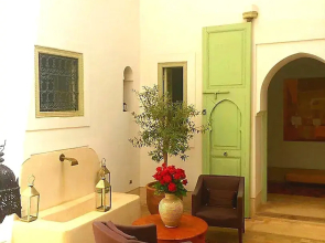 Riad Roshan