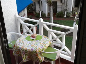 Chrisanns Beach Resort Apartment 10