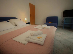 Apartments Mitrovići Miločer