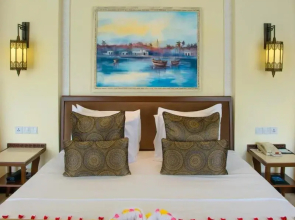 Sarova Whitesands Beach Resort Spa 4