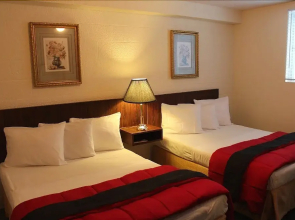 Mazinaw Residence Inn
