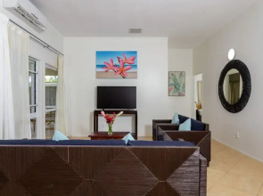 Moana Sands Beachfront Villas