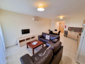 Yaar Apartment