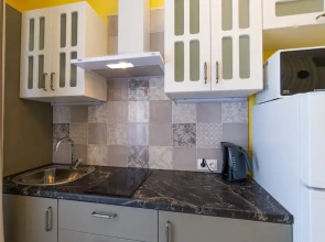 Dom Vverhdom Guest House