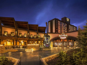 Golden Nugget Hotel & Casino Lake Tahoe