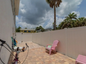 3 Bedrooms with Gulf Views Unit A Steps Away From Beach 3 Villa by RedAwning