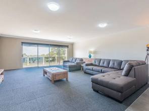 Thompson Avenue Apartments - 3