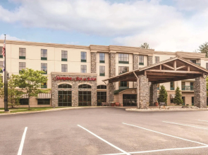 Hampton Inn & Suites Lake George