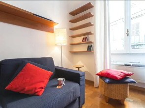 Bright and quiet Halldis apartment with small balcony