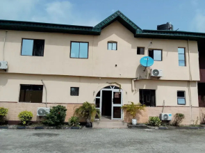 Palace Holiday Inn LTD