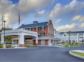 Hampton Inn and Suites Manchester