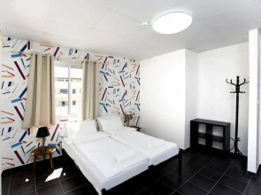 Little Tel-Aviv Hostel