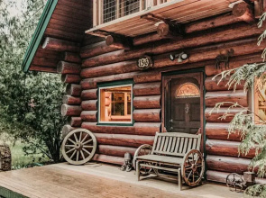 11sl - Wi-fi - No Pets Log Cabin - Sleeps 7 2 Bedroom Cabin by Redawning
