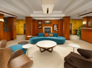 Fairfield Inn & Suites Marshall