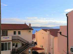 Apartments by the sea Seget Donji, Trogir - 18648