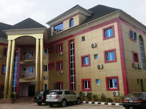 Grand Park Hotel & suites