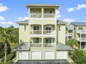 22460 Front Beach Rd - Sunshine House