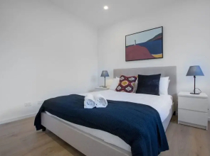 Trendy Sweet Home In Blackburn South