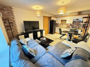 Spacious 2-bed Flat Next to Piccadilly Station
