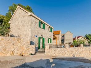 Holiday Home Rustic