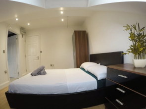 Stunning one bedroom flat