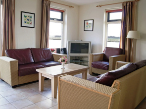 Chalet in Bergumermeer by the Canal