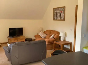 Springbank Apartment - Sleeps 4 - Pet Friendly