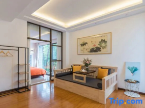 Lijiang Xiangyu Light Luxury Snow Mountain Holiday Villa