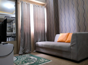 The Suites Metro Apartment By Zaky