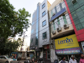 OYO 9907 Hotel Sanskar Palace
