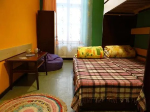 Happy Hostel