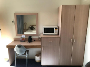 Orange Motor Lodge