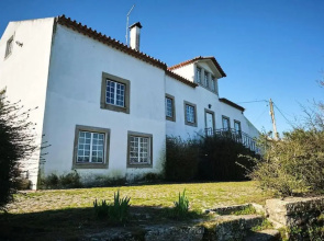 19th Centry Farmhouse Getaway - Sleep 12-14 W/pool