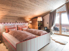 Lech Lodge - 3 Chalets und eine "Gute Fee"