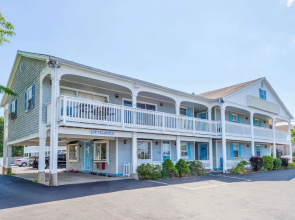 Travelodge Cape Cod Area