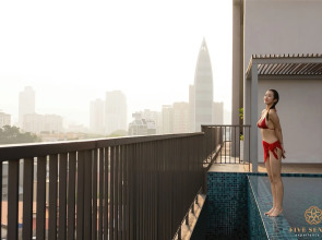 Chambers Residence, Sunway Putra Mall