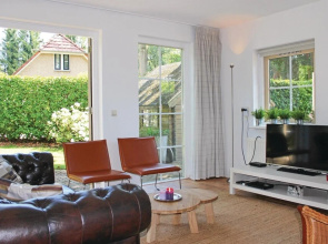 Amazing Home in Lunteren With 4 Bedrooms and Wifi
