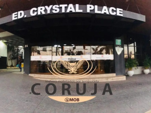 Flat Crystal Place