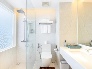 Andaman Embrace Patong